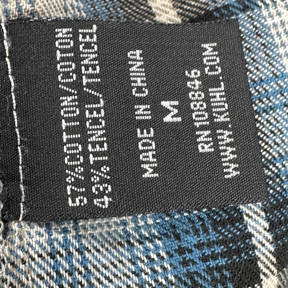 Kuhl Flannel Shirt Mens Medium Blue Plaid Long Sleeve Button Up Casual Outdoor - Picture 7 of 10